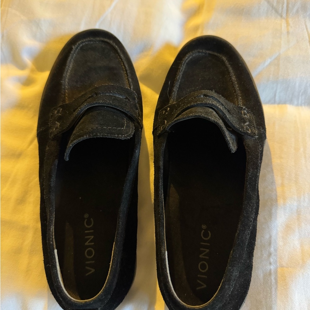 Vionic Classic Black Suede Loafers